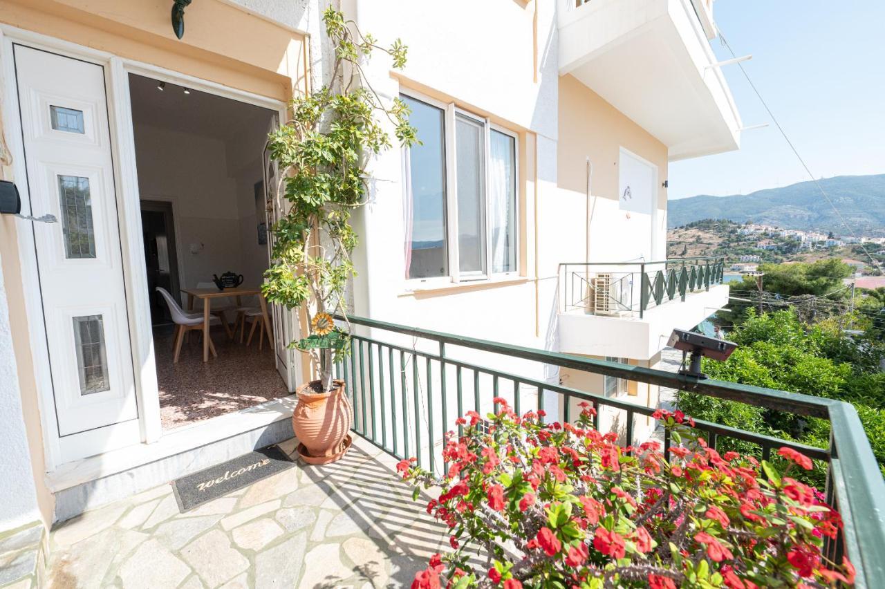 Villa Sofia Sea View Poros Town Exterior photo